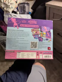 Nintendo Pokemon TCG: Sword & Shield Fusion Strike Elite Trainer Box 820650809330 - Image 3
