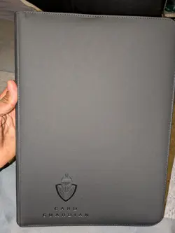 Card Guardian Premium ZIP Album - Binder 9-Pocket Pages - 360 Trading Cards. - Image 1