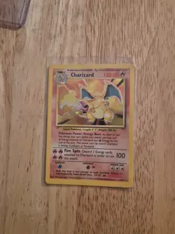 Pokemon TCG Charizard Base Set 4/102 Holo Unlimited Holo Rare - Image 2