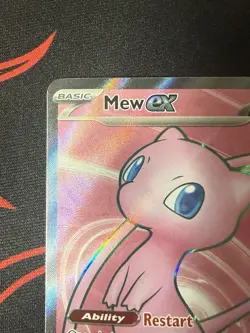 Mew ex 193/165 (NM) Ultra Rare Scarlet & Violet 151 Full Art Holo Pokemon Card - Image 4