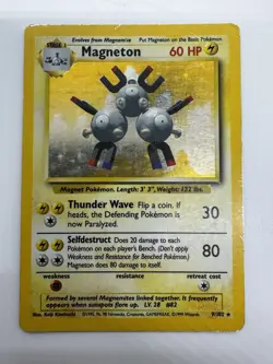 Pokemon TCG Magneton Base Set 9/102 Holo Shadowless Holo Rare HP-LP - Image 1