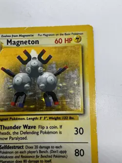 Pokemon TCG Magneton Base Set 9/102 Holo Shadowless Holo Rare HP-LP - Image 3