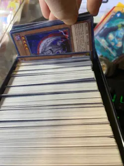 BULK JOB LOT UNSORTED YUGIOH CARDS YU-GI-Oh - Image 5