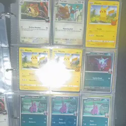 Pokemon TCG Mixed Card Lot Binder Pikachu Charizard Eevee Holo - Image 2
