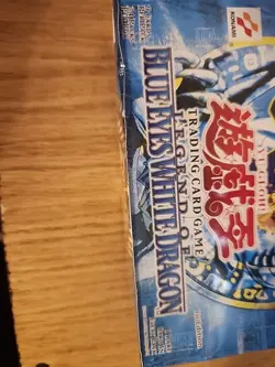 1st Edition Yugioh Legend of Blue Eyes White Dragon Box Sealed LOB Asian English - Image 3