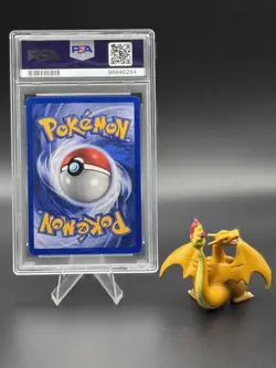 1999 POKEMON BASE SET UNLIMITED #4 CHARIZARD-HOLO PSA 8 - Image 3