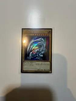 Blue-Eyes White Dragon (Version 2) LCKC-EN001 - Image 2