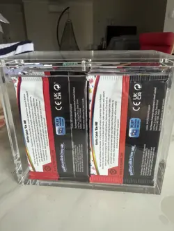 Pokemon Scarlet & Violet 151 , 36 booster packs including acrylic case - Image 4