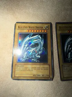 Blue-Eyes White Dragon SDK-001 Ultra Rare Yu-Gi-Oh Starter Deck Kaiba Vintage MP - Image 4