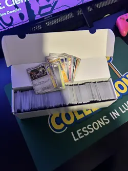 Pokemon TCG 1000 Card Bulk Pack - Image 1