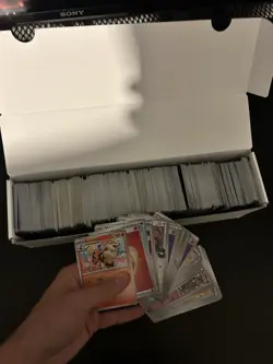 Pokemon TCG 1000 Card Bulk Pack - Image 2
