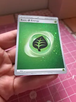 Grass Energy 001 SVE 151 Holo Pokemon Card - Image 2