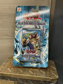 Yu-Gi-Oh! Legend of Blue Eyes White Dragon Booster Pack sealed in blister 2002 728192490040 - Image 1