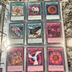 Konami Yu-Gi-Oh! TCG Binder Collection Blue-Eyes White Dragon Lord of D. Lot - Image 4