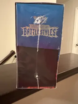 POKEMON TCG SWORD & SHIELD BATTLE STYLES ELITE TRAINER BOX SEALED RIPPED - Image 2