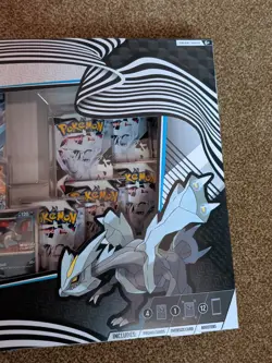 Pokemon Scarlet & Violet Unova Heavy Hitters Premium Collection Black Bolt White - Image 5