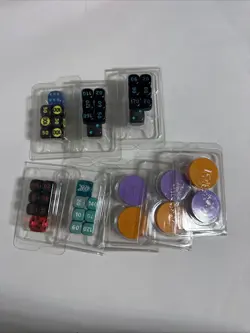 Lot of POKEMON Dice & Scarlet Violet Tokens Pokemon TCG - Image 1