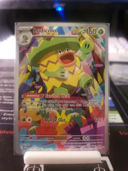 Ludicolo 95/94 Phantasmal Flames Illustration Rare Holo Pokemon TCG Card NM - Image 1