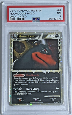 2010 POKEMON HOUNDOOM HOLO #82 UNDAUNTED PRIME PSA 7 - Image 1