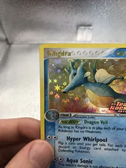 2004 Pokemon EX Team Rocket Returns Kingdra Reverse Holo #12/109 - Image 4