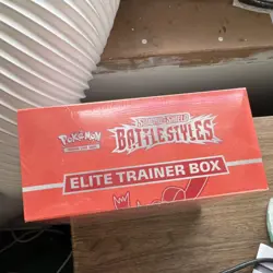 Pokemon Sword & Shield Battle Styles Elite Trainer Box Booster Urshifu - Image 2