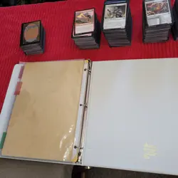 7 Pages of FOILS MTG Cards Collection in Binder. And 1,000+ Random Magic Cards - Image 3