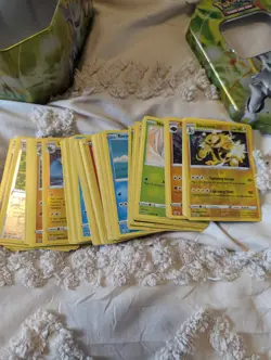 Pokemon Cards Lot - Garage Sale find - see description. - Image 5