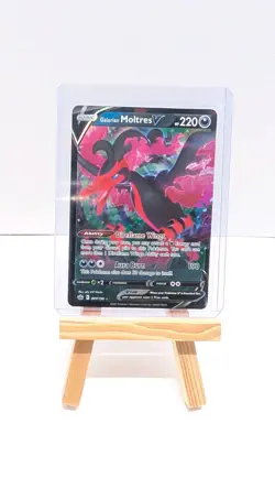 Pokemon TCG, Galarian Moltres V 097/198 - Chilling Reign - Image 1