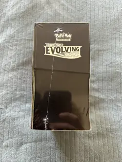 Pokemon TCG - Evolving Skies Sword & Shield Elite Trainer Box Sealed 820650808944 - Image 2