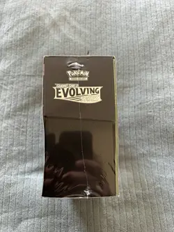 Pokemon TCG - Evolving Skies Sword & Shield Elite Trainer Box Sealed 820650808944 - Image 4