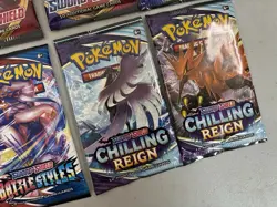 Lot of 10 Pokemon Sword & Shield Booster Packs Base Battle Styles Chilling Reign - Image 4