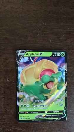 Pokemon TCG Fusion Strike Appletun v Holo Card 026/264 Ultra Rare NM Condition - Image 1