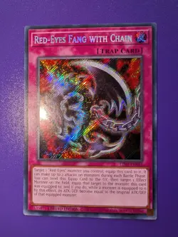 Red-Eyes Fang with Chain LDS1-EN021 Legendary Duelists: Season 1 Limited Edition - Image 1