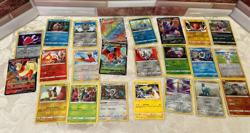 Pokemon Tin Box & Tin Lunchbox well over 200 cards new and used - Image 5