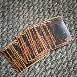 Yu-Gi-Oh! TCG 20+ Card Lot - Summoned Skull, Ryu-Ran, Slot Machine - Image 3