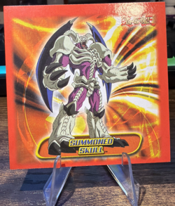 Yugioh Topps 2002 Summoned Skull Sticker Collection #11 NM-MT fun collectible - Image 1