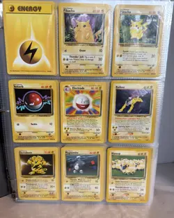 ✨Pokemon- 189 Card Vintage Binder Lot✨ - Image 1