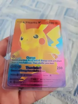 Pikachu V Rainbow Foil Fan Art Vinyl Collector Display Card 170/185 - Image 2