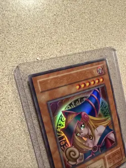 Yugioh Dark Magician Girl P4-01 Ultra Rare Japanese Card LP-NM - Image 3