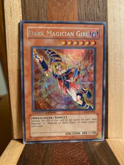 Yugioh Dark Magician Girl CT2-EN004 2005 Holo Secret Rare Limited Edition - Image 1
