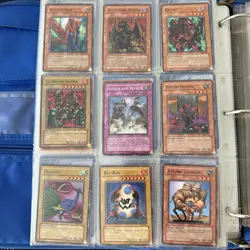 Over 580 Vintage Yu-Gi-Oh Collection & Binder All Cards Included - Image 3