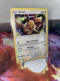 Pokemon TCG - Eevee - SWSH118 - Sword & Shield Promo - NM Black Star (2022) - Image 1