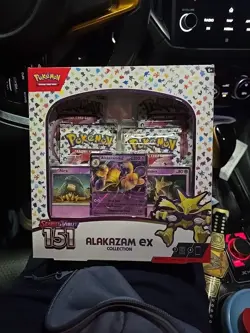 Pokemon TCG Scarlet and Violet - 151 Alakazam ex Collection Box - 4 Packs 820650855269 - Image 1