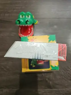 Dungeons & Dragons Adventures in Forgotten Realms Collector Booster Box mtg - Image 3