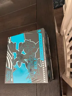 Pokemon TCG Scarlet & Violet Black Bolt ETB Elite Trainer Box Sealed - Image 2