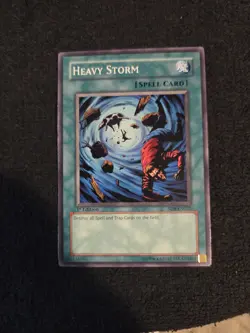 Yu-Gi-Oh - HEAVY STORM - SD8-EN022 - 1st. Edition LP - Image 1