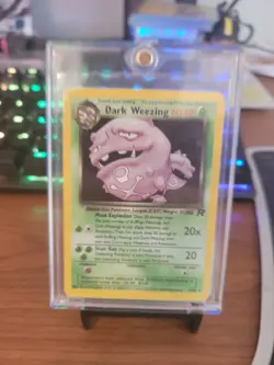 POKEMON ROCKET UNLIMITED DARK WEEZING HOLO 14/82 NM - Image 1