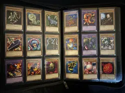 Yu-Gi-Oh! LOB & Metal Raiders Collection-INCLUDES BINDER AND 2 GRADED CARDS!! - Image 4