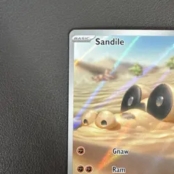 Sandile 216/198 - Pokemon SV01: Scarlet & Violet Base Set Holo NM - Image 3