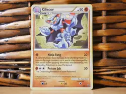 Pokemon GLISCOR 4/90 HOLO RARE | LP Light Play | HS Undaunted | 2010 - Image 1